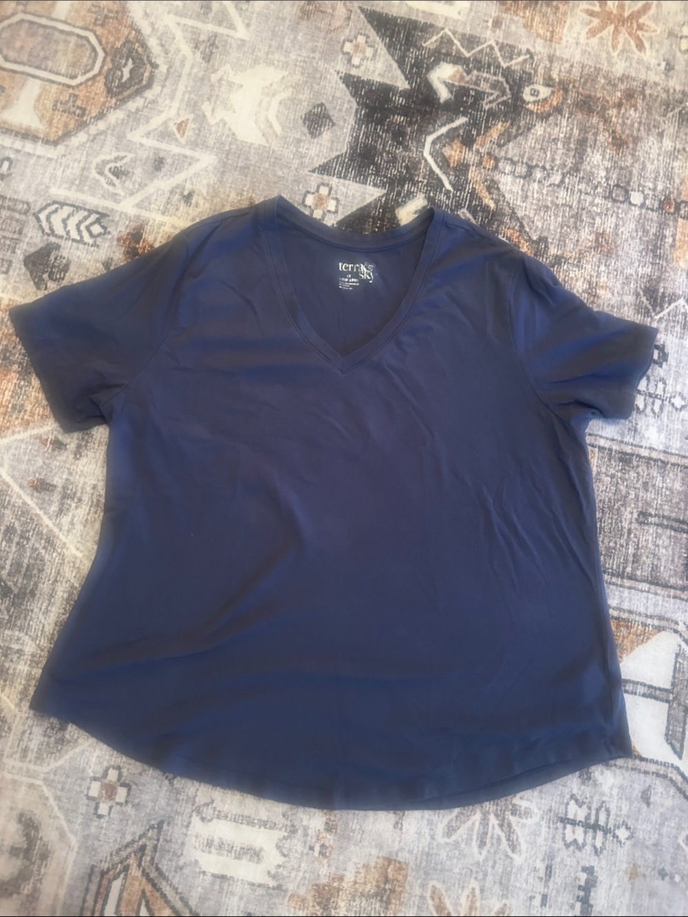 Terra & Sky Navy V‑Neck Short Sleeve Tee